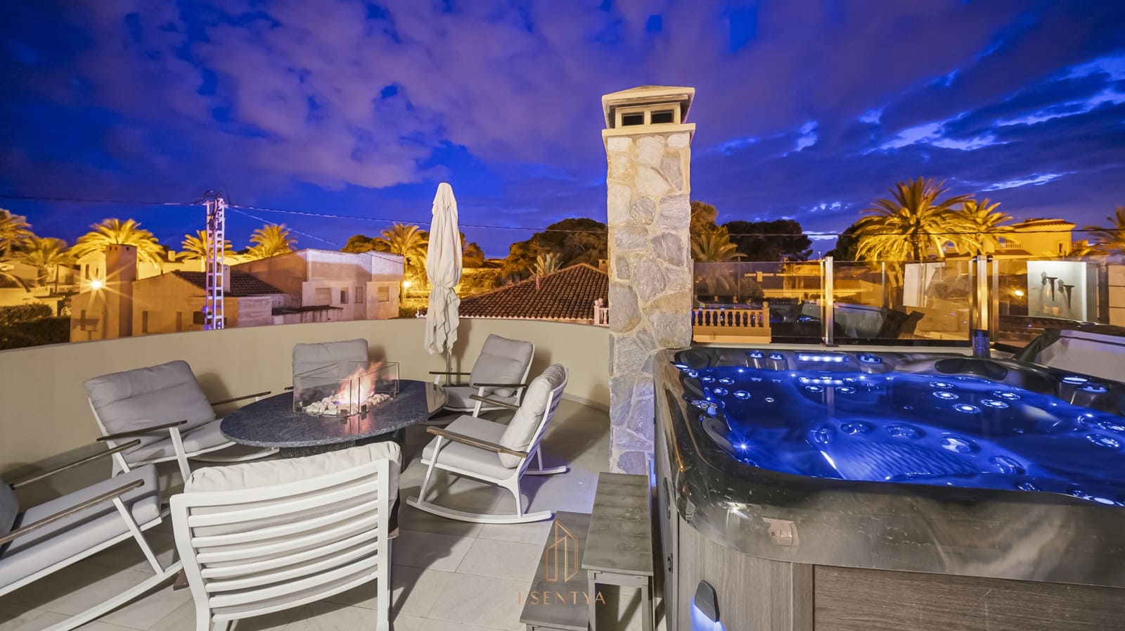 5 bedroom Villa for sale in Cabo Roig with pool garage - € 1,100,000 (Ref: 9844263)
