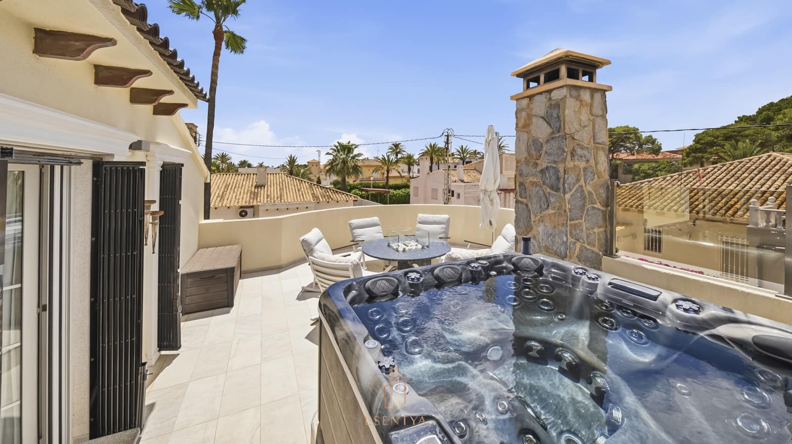 5 bedroom Villa for sale in Cabo Roig with pool garage - € 1,100,000 (Ref: 9844263)