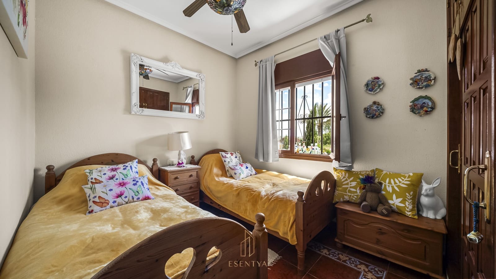5 slaapkamer Villa te koop in Daya Vieja met zwembad garage - € 560.000 (Ref: 9858306)