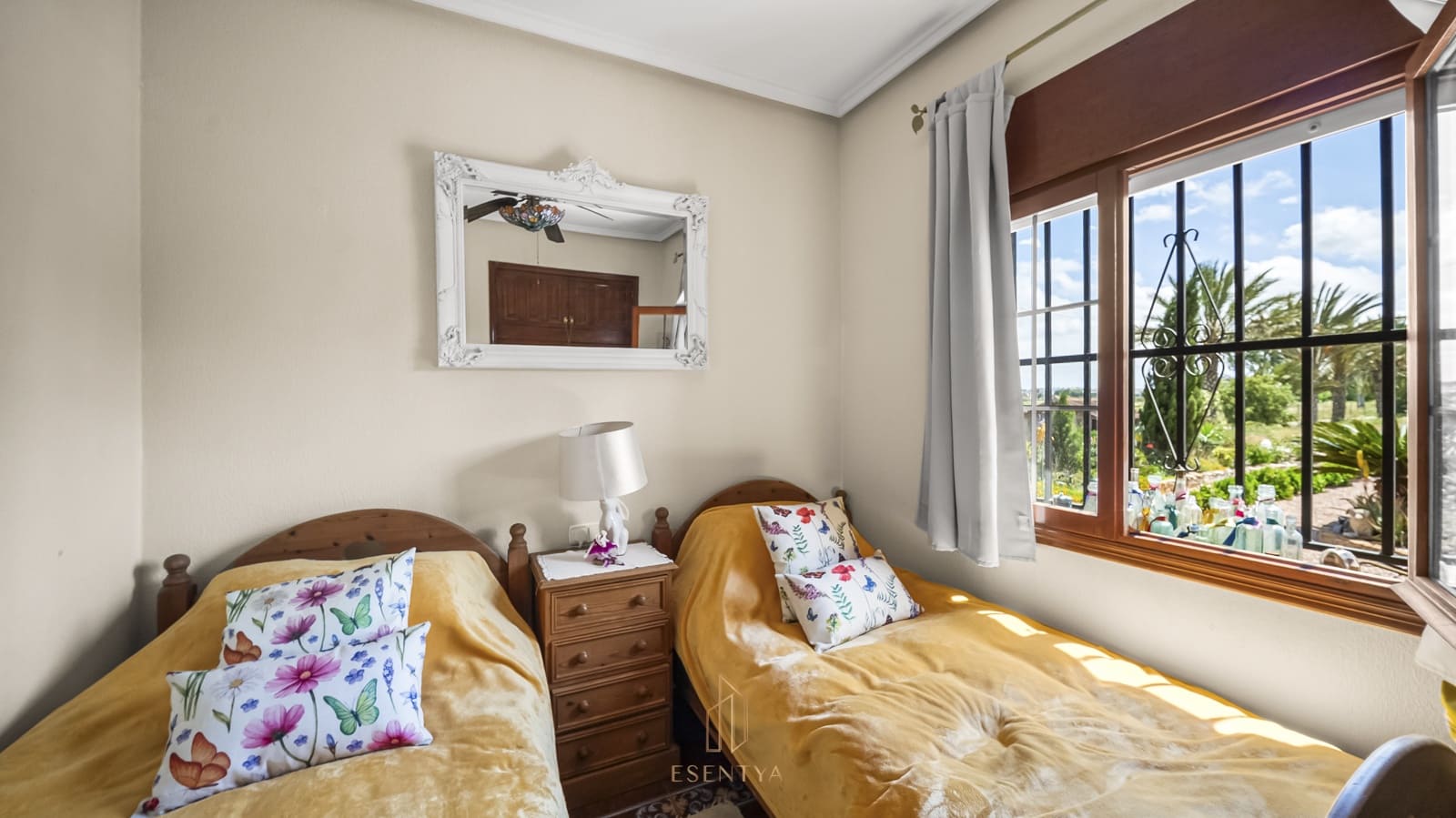 5 slaapkamer Villa te koop in Daya Vieja met zwembad garage - € 560.000 (Ref: 9858306)