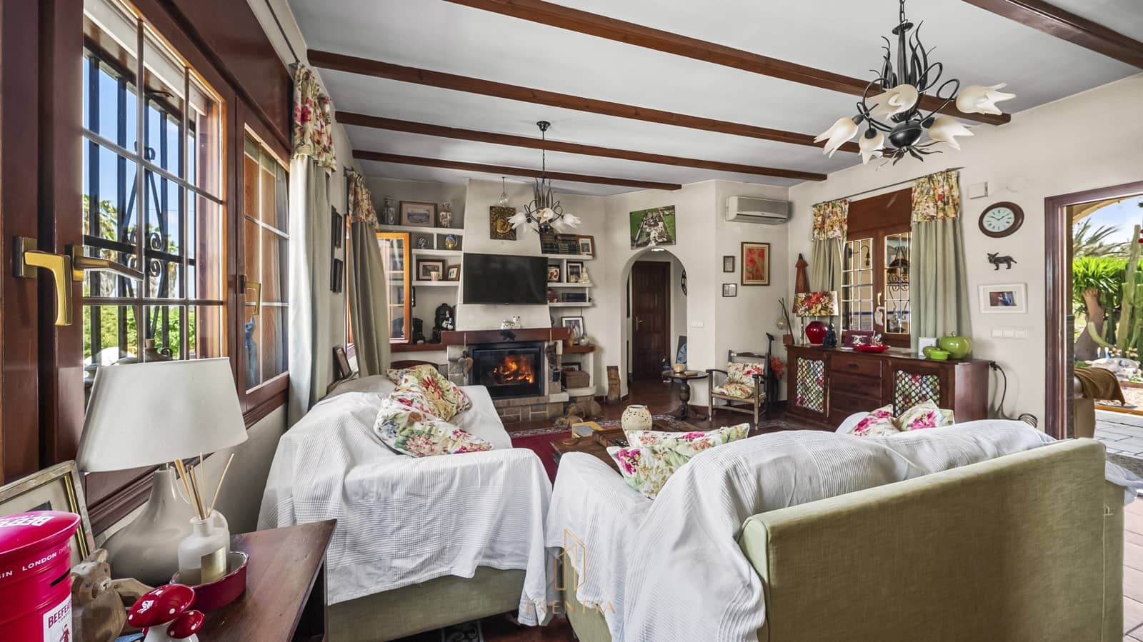 5 slaapkamer Villa te koop in Daya Vieja met zwembad garage - € 560.000 (Ref: 9858306)