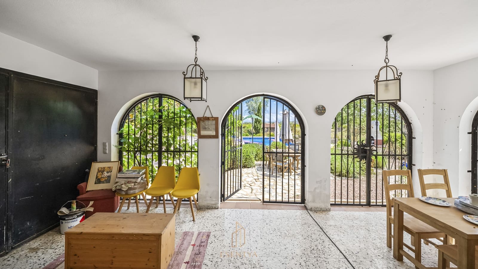 5 slaapkamer Villa te koop in Daya Vieja met zwembad garage - € 560.000 (Ref: 9858306)