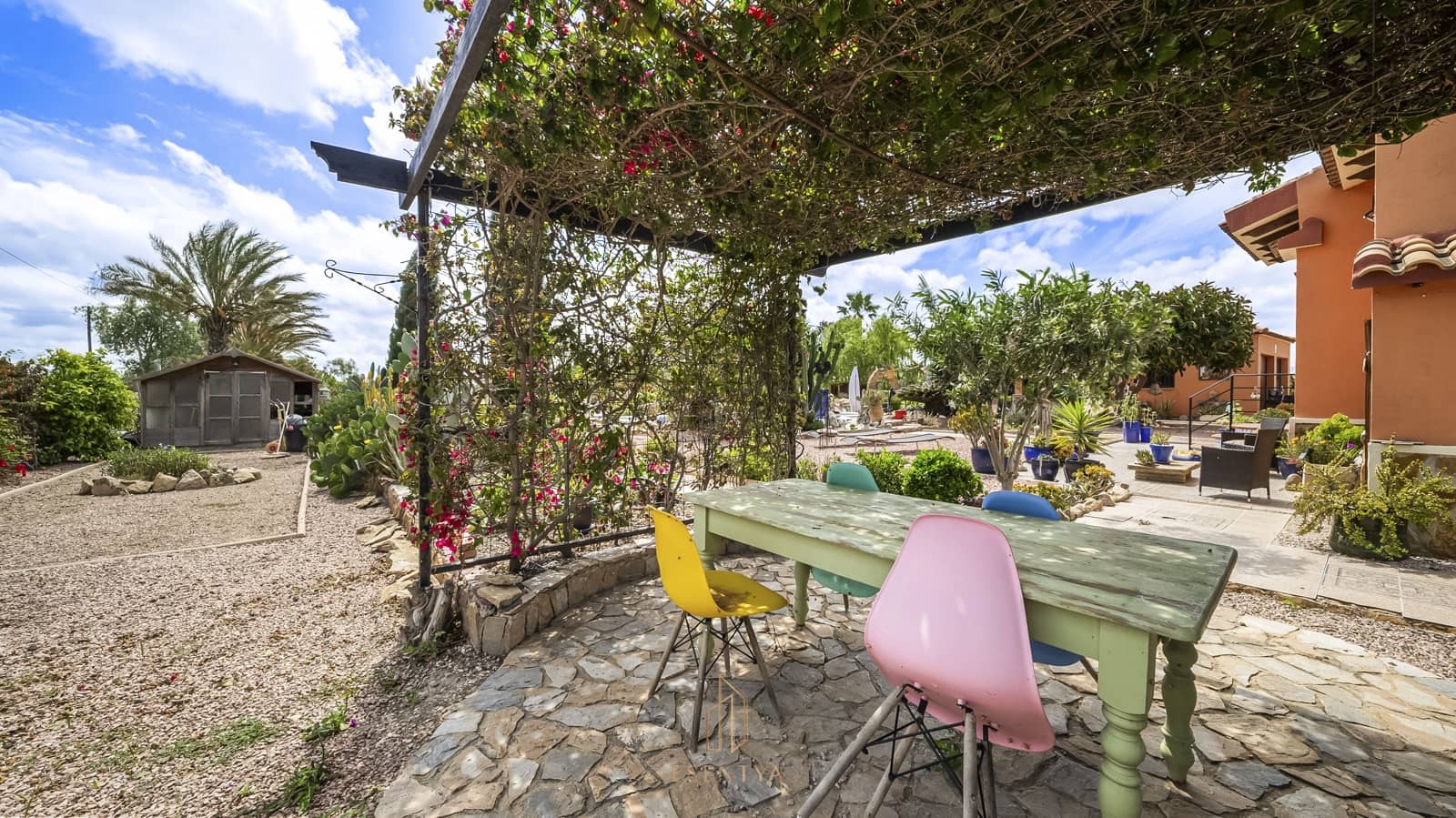 5 slaapkamer Villa te koop in Daya Vieja met zwembad garage - € 560.000 (Ref: 9858306)