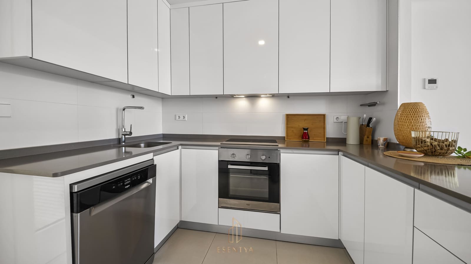 3 sypialnia Finka/Dom wiejski na sprzedaż w Aguas Nuevas z basenem garażem - 385 000 € (Ref: 9865573)