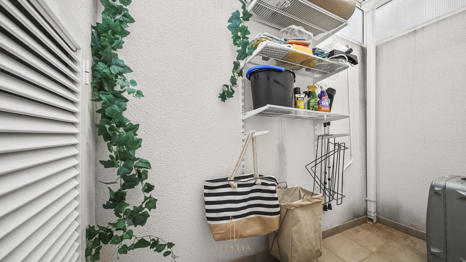 3 sypialnia Finka/Dom wiejski na sprzedaż w Aguas Nuevas z basenem garażem - 385 000 € (Ref: 9865573)