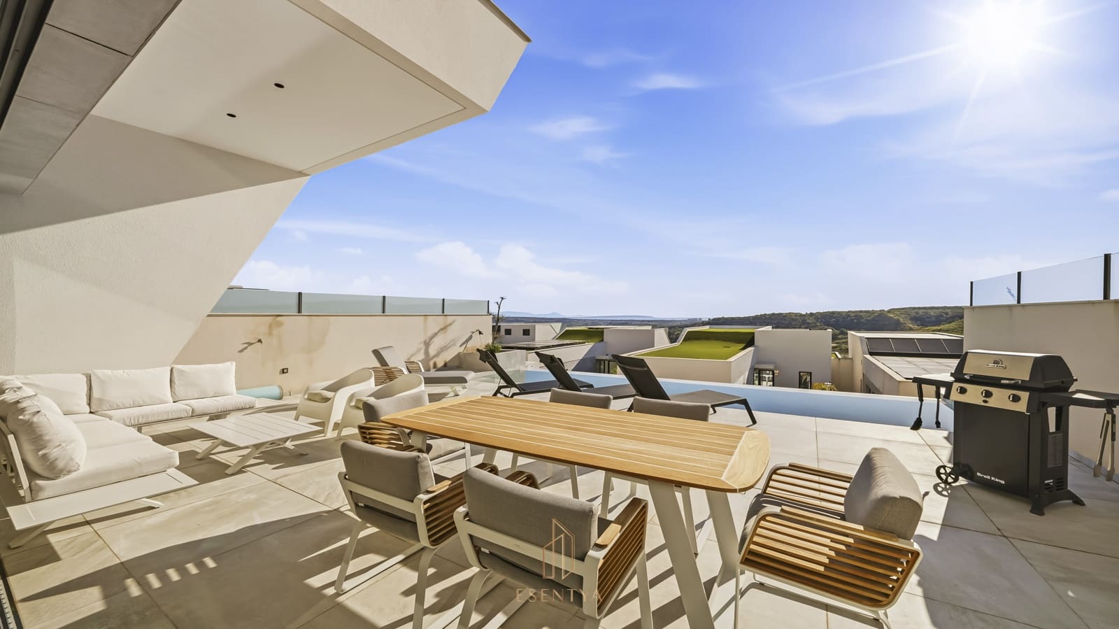Chalet de 4 habitaciones en Ciudad Quesada en venta con piscina garaje - 729.000 € (Ref: 9890630)
