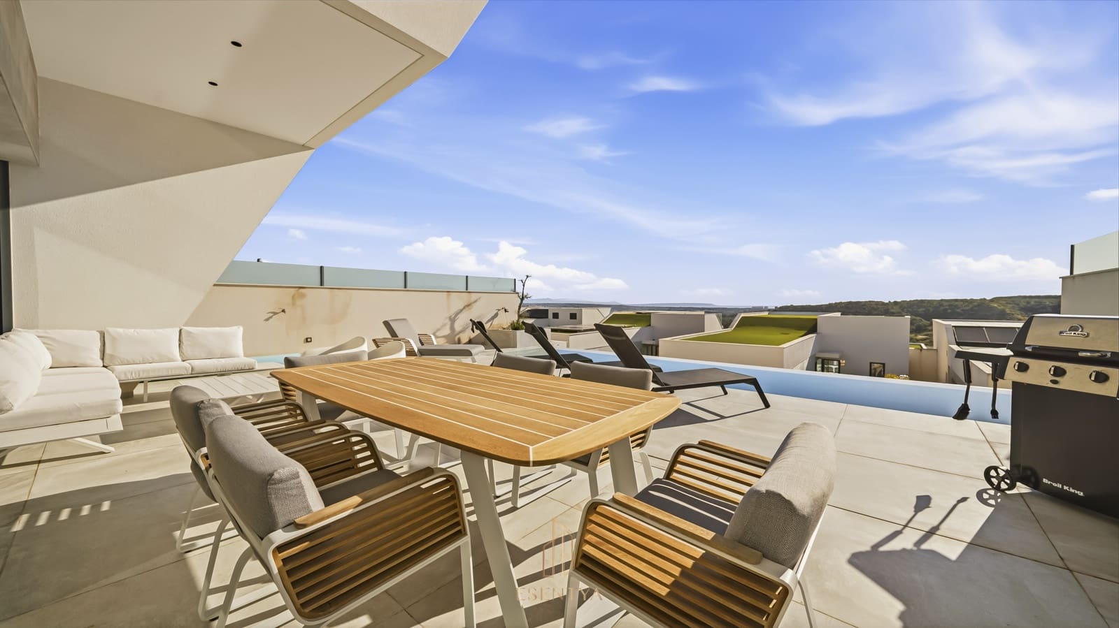 Chalet de 4 habitaciones en Ciudad Quesada en venta con piscina garaje - 729.000 € (Ref: 9890630)