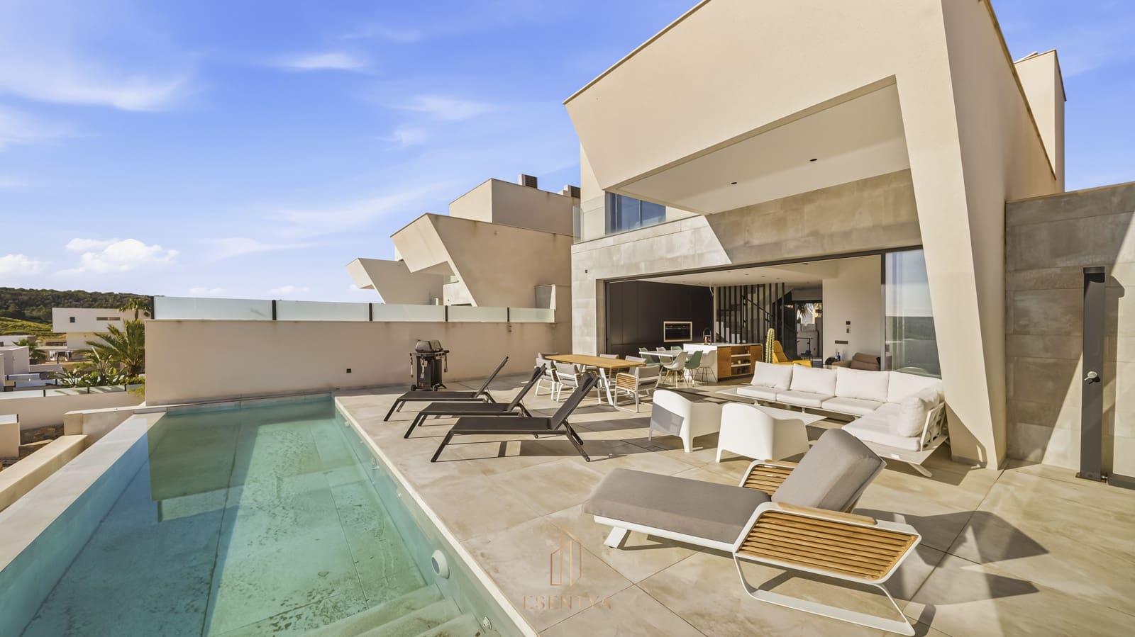 Chalet de 4 habitaciones en Ciudad Quesada en venta con piscina garaje - 729.000 € (Ref: 9890630)