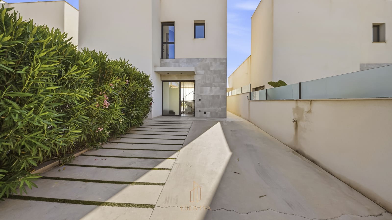 Chalet de 4 habitaciones en Ciudad Quesada en venta con piscina garaje - 729.000 € (Ref: 9890630)