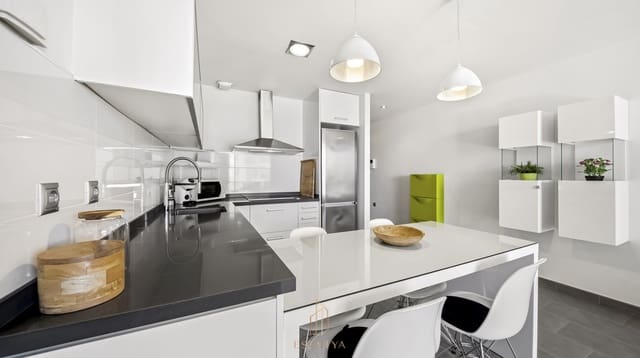 2 bedroom Apartment for sale in Los Europeos, Torrevieja with pool garage - € 385,500 (Ref: 9911875)