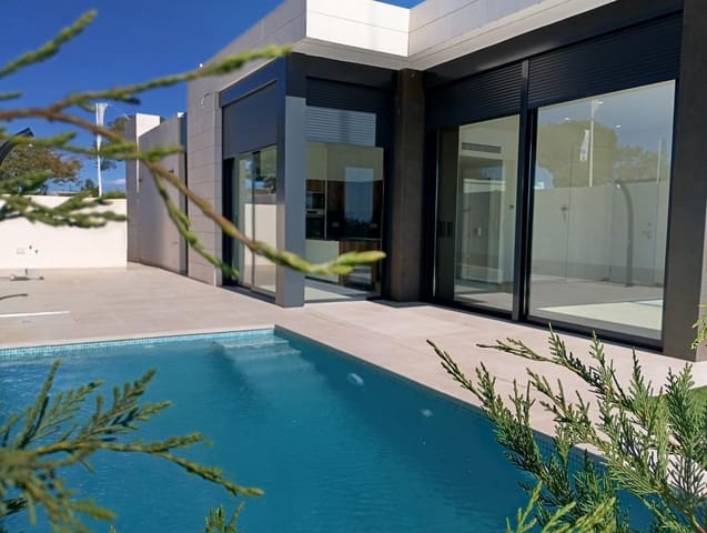 3 soverom Villa til salgs i Pinar de Campoverde, Pilar de la Horadada med svømmebasseng garasje - € 586 000 (Ref: 9981899)