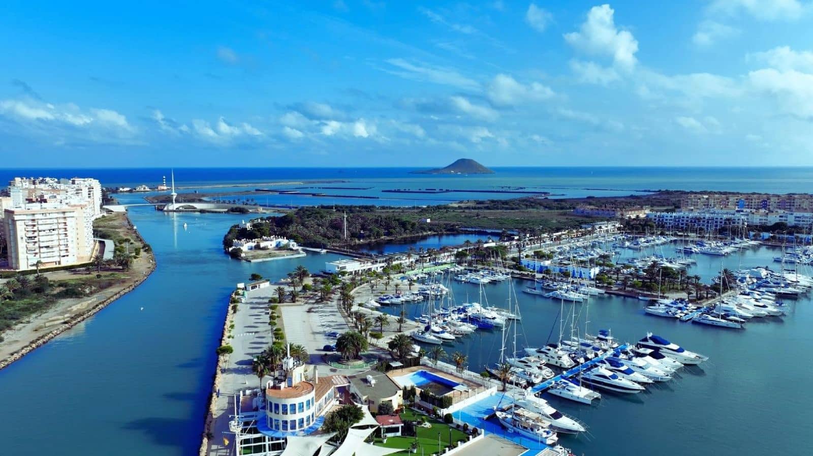 2 soverom Rekkehus til salgs i La Manga del Mar Menor med svømmebasseng garasje - € 260 560 (Ref: 9985391)