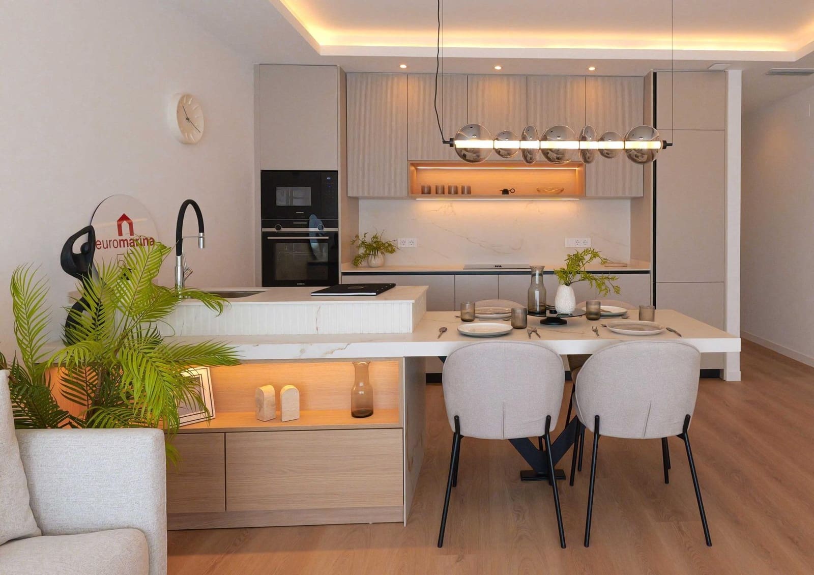 1 makuuhuone Huoneisto myytävänä paikassa La Manga del Mar Menor mukana uima-altaan 
autotalli - 288 000 € (Ref: 9985416)