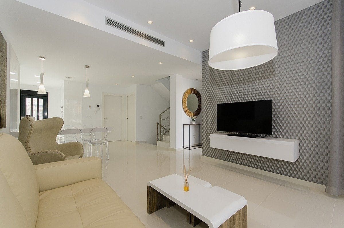 4 soveværelse Villa til salg i Playa Honda med swimmingpool garage - € 790.000 (Ref: 9985546)