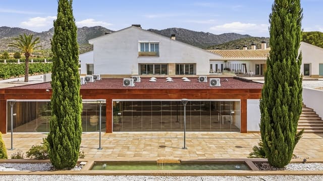 14 sovrum Villa till salu i Yecla med pool garage - 1 700 000 € (Ref: 9985560)