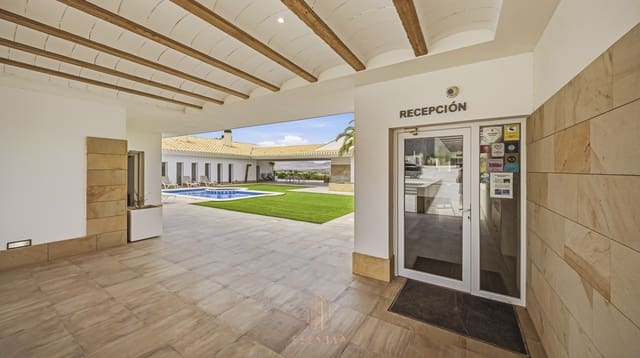14 sovrum Villa till salu i Yecla med pool garage - 1 700 000 € (Ref: 9985560)
