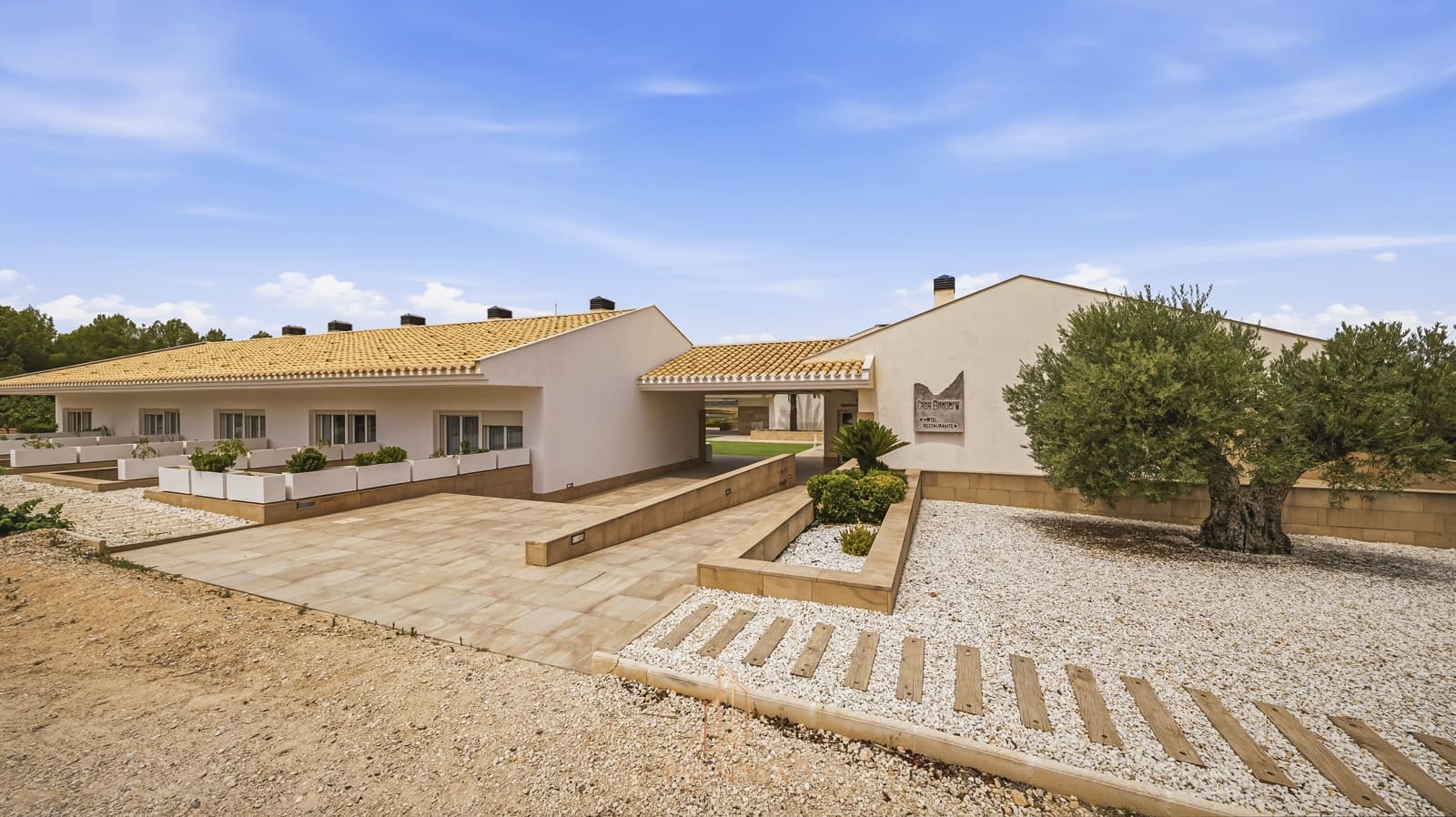 14 sovrum Villa till salu i Yecla med pool garage - 1 700 000 € (Ref: 9985560)