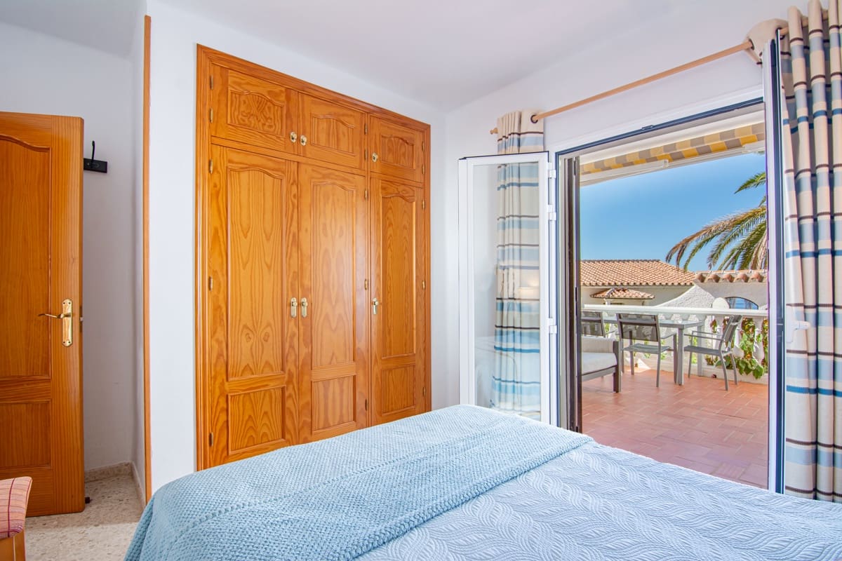 2 Zimmer Reihenhaus zu verkaufen in Nerja mit Pool Garage - 310.000 € (Ref: 10080510)