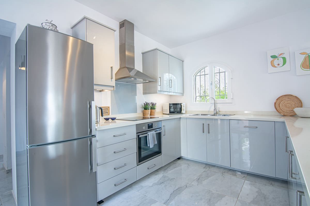 3 soveværelse Villa til salg i Nerja med swimmingpool garage - € 725.000 (Ref: 10128117)
