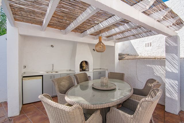 3 chambre Villa/Maison à vendre à Burriana, Nerja avec piscine garage - 725 000 € (Ref: 10128117)