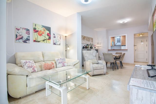 Apartamento de 2 habitaciones en Burriana, Nerja en venta - 790.000 € (Ref: 10153310)