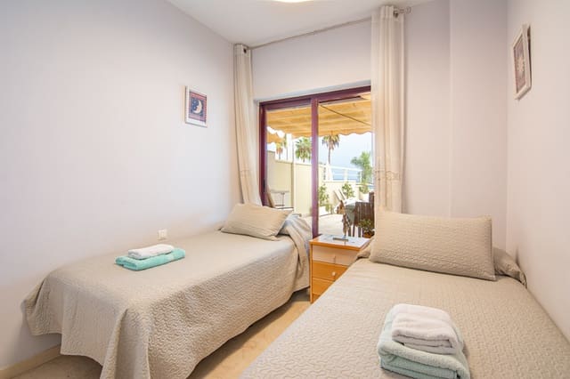 Apartamento de 2 habitaciones en Burriana, Nerja en venta - 790.000 € (Ref: 10153310)
