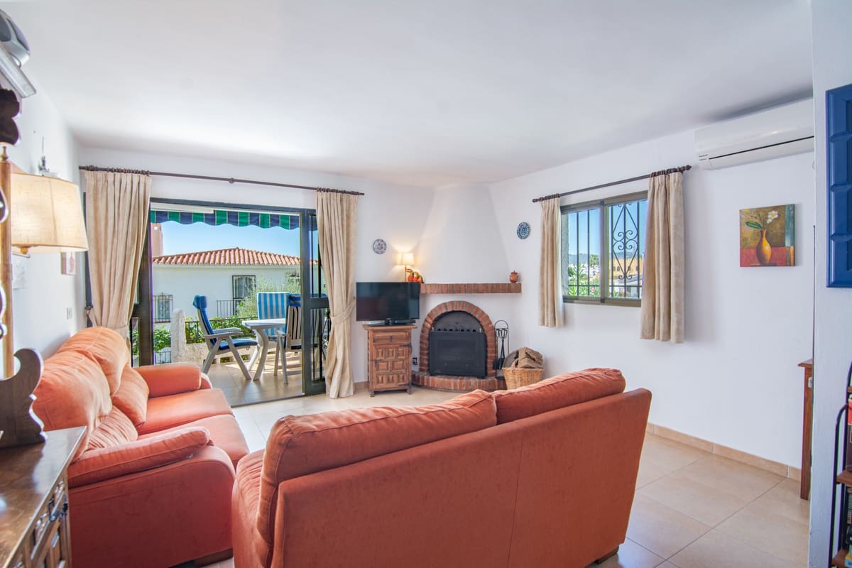 3 makuuhuone Paritalo myytävänä paikassa Nerja mukana uima-altaan 
autotalli - 415 000 € (Ref: 10154817)