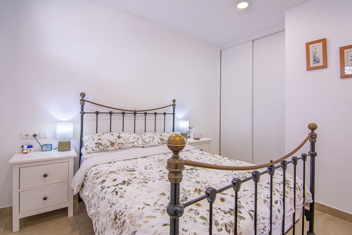 Chalet de 4 habitaciones en Nerja en venta con piscina garaje - 1.150.000 € (Ref: 10164237)