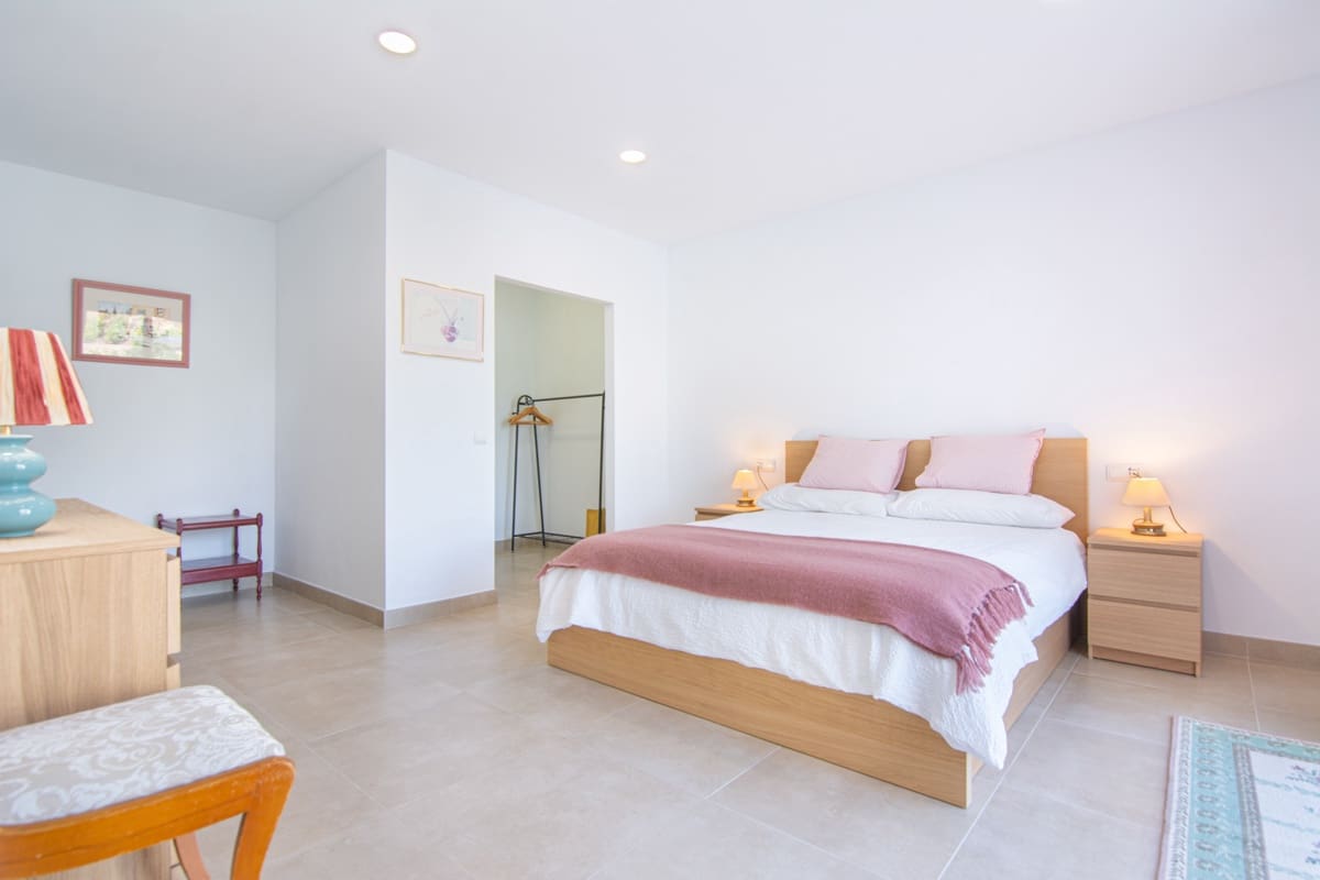 Chalet de 4 habitaciones en Nerja en venta con piscina garaje - 1.150.000 € (Ref: 10164237)