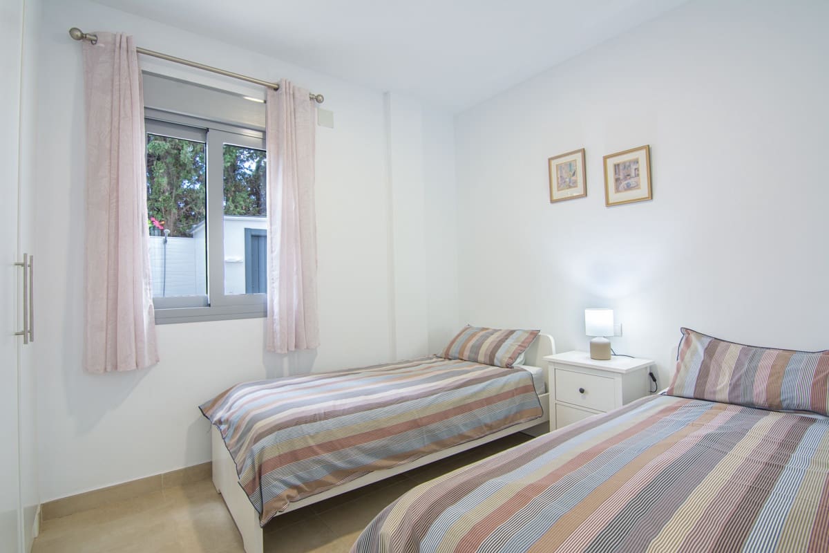 Chalet de 4 habitaciones en Nerja en venta con piscina garaje - 1.150.000 € (Ref: 10164237)