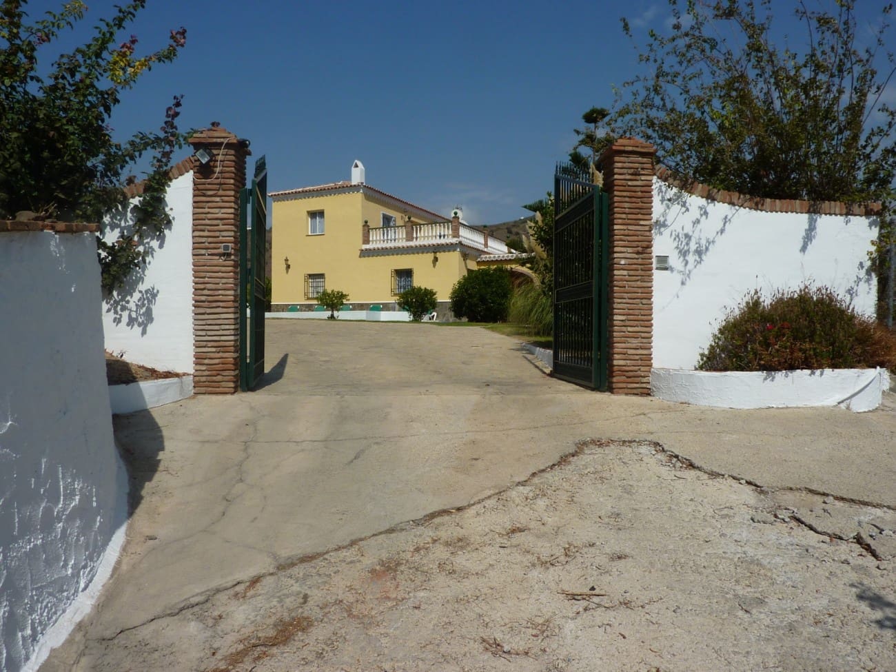5 slaapkamer Villa te koop in Torrox met zwembad garage - € 1.050.000 (Ref: 5295634)