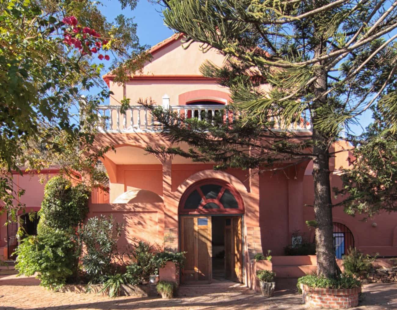 2 sypialnia Finka/Dom wiejski na sprzedaż w Nerja z basenem - 1 300 000 € (Ref: 5295693)