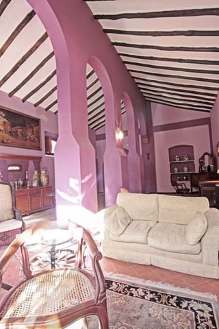 2 sypialnia Finka/Dom wiejski na sprzedaż w Nerja z basenem - 1 300 000 € (Ref: 5295693)
