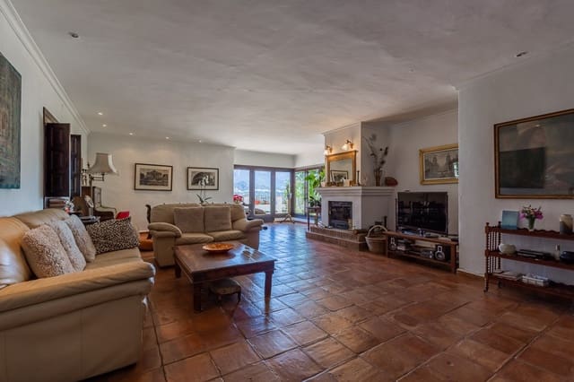 7 soveværelse Villa til salg i Torrox med swimmingpool - € 880.000 (Ref: 6795768)