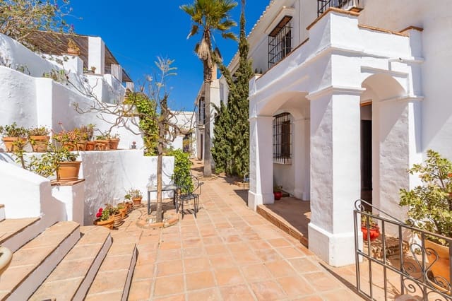 7 soveværelse Villa til salg i Torrox med swimmingpool - € 880.000 (Ref: 6795768)