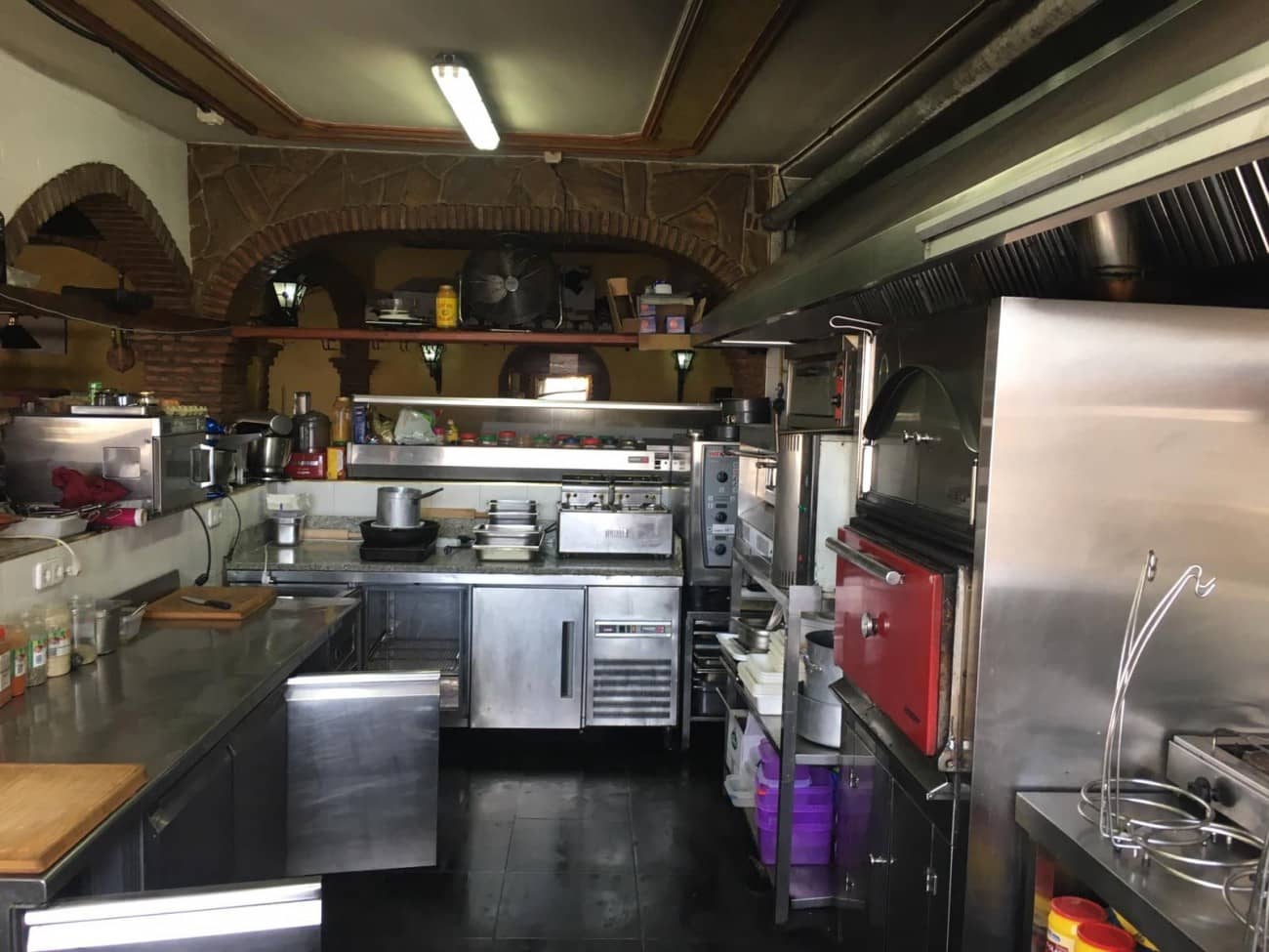 Restaurant/Bar til salg i Nerja med swimmingpool - € 399.000 (Ref: 7144936)