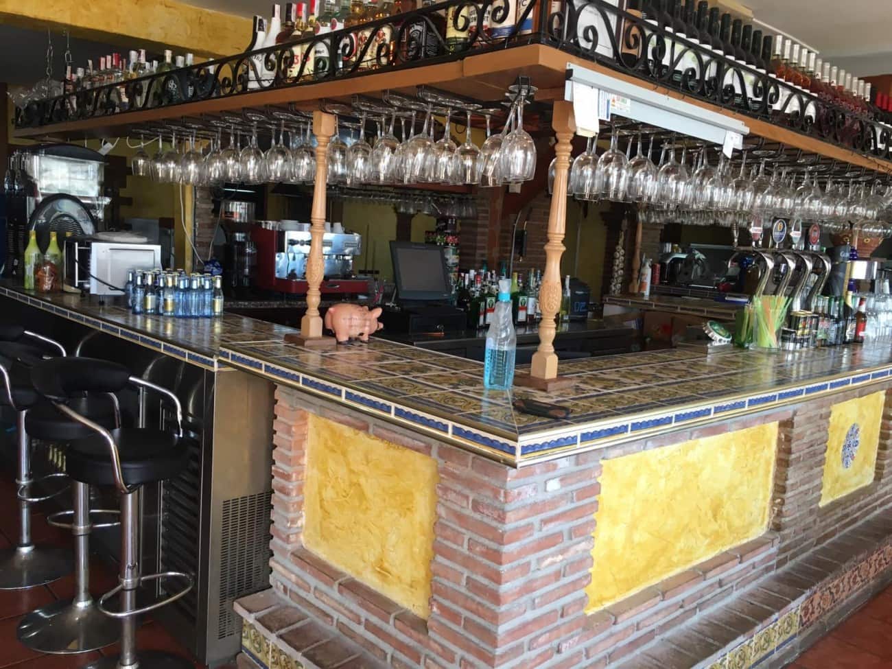 Restaurant/Bar til salg i Nerja med swimmingpool - € 399.000 (Ref: 7144936)