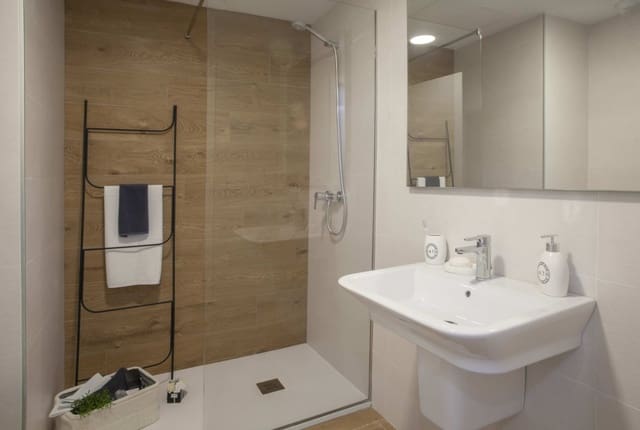 2 soverom Leilighet til salgs i El Peñoncillo, Torrox med svømmebasseng - € 365 000 (Ref: 7764860)