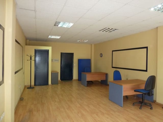 Kommersiell til salgs i Nerja - € 250 000 (Ref: 7764864)