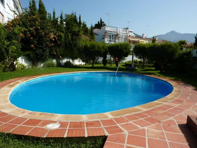 2 soveværelse Byhus til salg i Burriana, Nerja med swimmingpool - € 379.000 (Ref: 7764874)