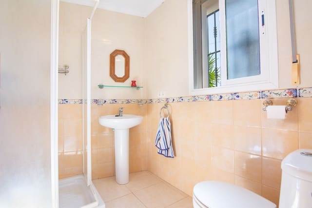 3 quarto Moradia para venda em Torrox-Costa, Torrox com piscina garagem - 425 000 € (Ref: 7842407)