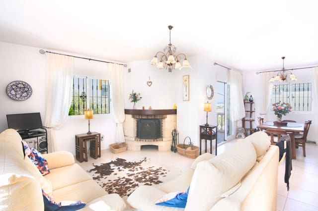 3 quarto Moradia para venda em Torrox-Costa, Torrox com piscina garagem - 425 000 € (Ref: 7842407)