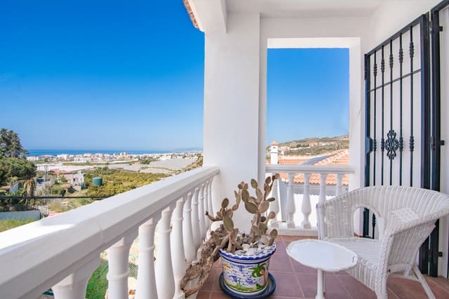 3 quarto Moradia para venda em Torrox-Costa, Torrox com piscina garagem - 425 000 € (Ref: 7842407)