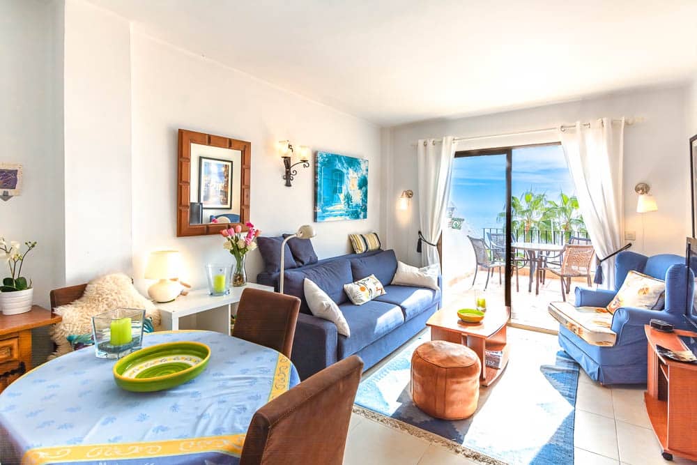 1 bedroom Apartment for sale in Nerja with pool - € 330,000 (Ref: 7848108)