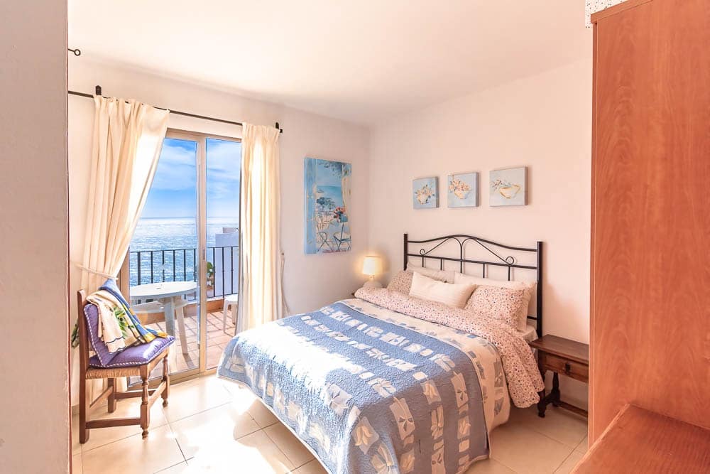 1 bedroom Apartment for sale in Nerja with pool - € 330,000 (Ref: 7848108)