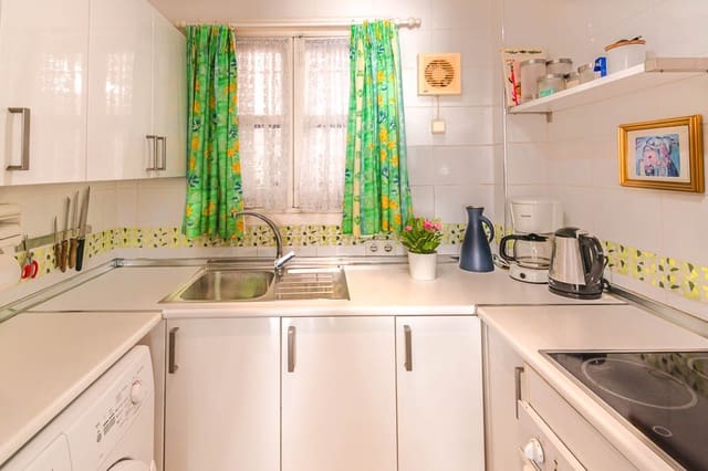 1 Zimmer Apartment zu verkaufen in Nerja mit Pool - 330.000 € (Ref: 7848108)