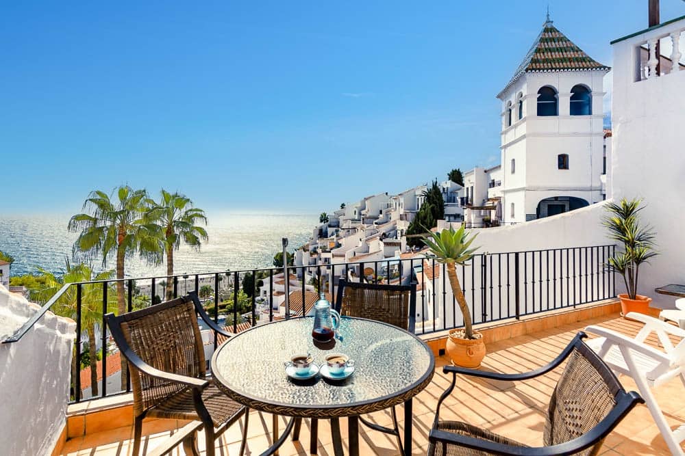 1 bedroom Apartment for sale in Nerja with pool - € 330,000 (Ref: 7848108)