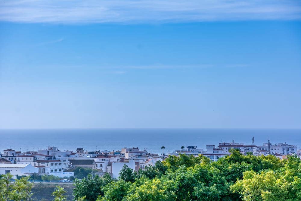 6 bedroom Villa for sale in Nerja with pool garage - € 825,000 (Ref: 7875533)