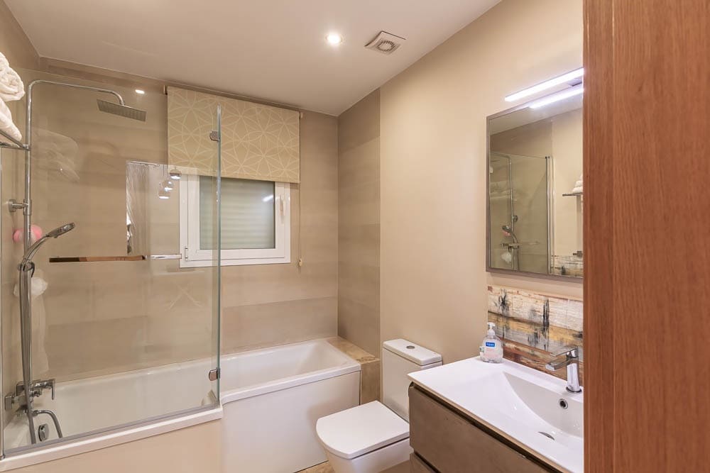 6 bedroom Villa for sale in Nerja with pool garage - € 825,000 (Ref: 7875533)