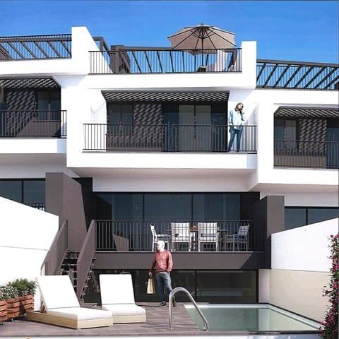 3 soveværelse Byhus til salg i Nerja med swimmingpool - € 580.000 (Ref: 8714530)